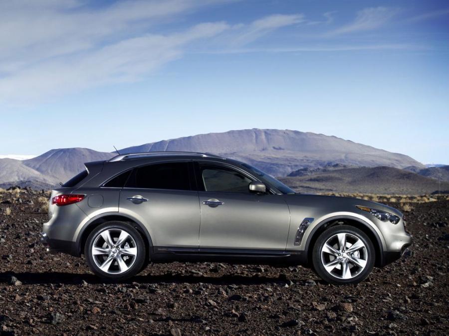  Infiniti FX50 2009 года  (фото 4 из 110)